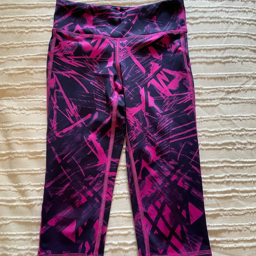 Girls leisure/exercise lot! XS,S,M. Under Armour, Reebok, Adidas, Old Navy